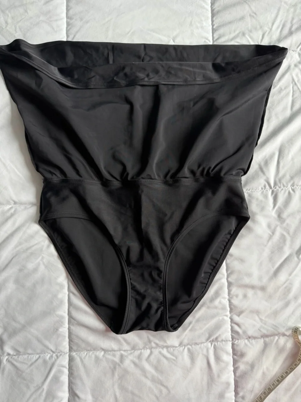St. Johns Bay ‘Secretly Slender’ Swim Skirt Bottom Black Size 8 Women’s Slimming - Picture 6 of 7